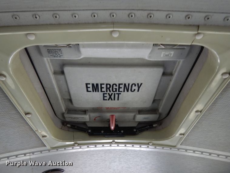 image for item DH6645 2003 Thomas Built Saf-T-Liner  school bus