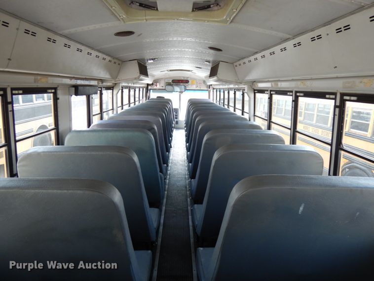 image for item DH6645 2003 Thomas Built Saf-T-Liner  school bus