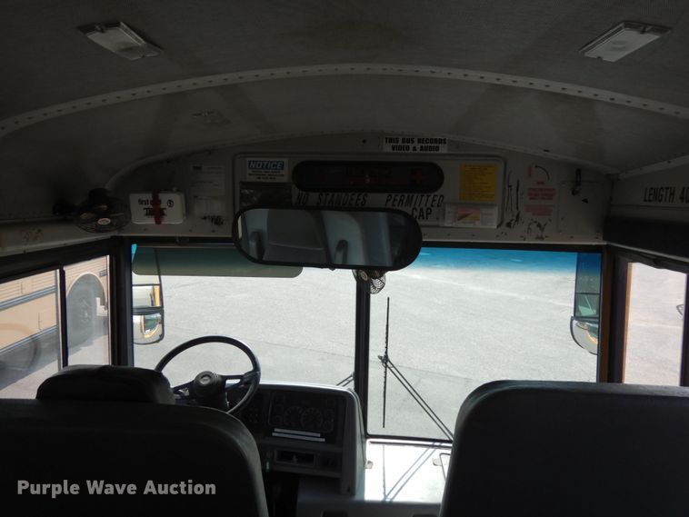 image for item DH6645 2003 Thomas Built Saf-T-Liner  school bus