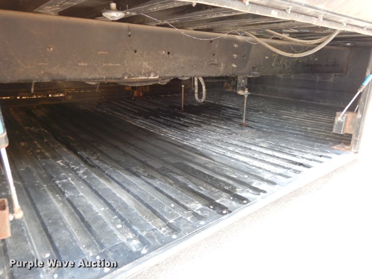 image for item DH6645 2003 Thomas Built Saf-T-Liner  school bus