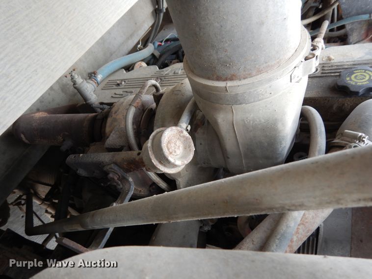 image for item DH6645 2003 Thomas Built Saf-T-Liner  school bus