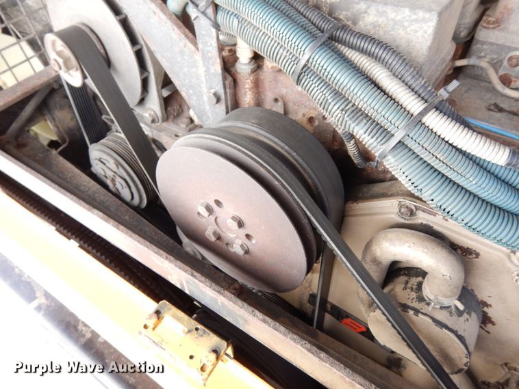 image for item DH6645 2003 Thomas Built Saf-T-Liner  school bus