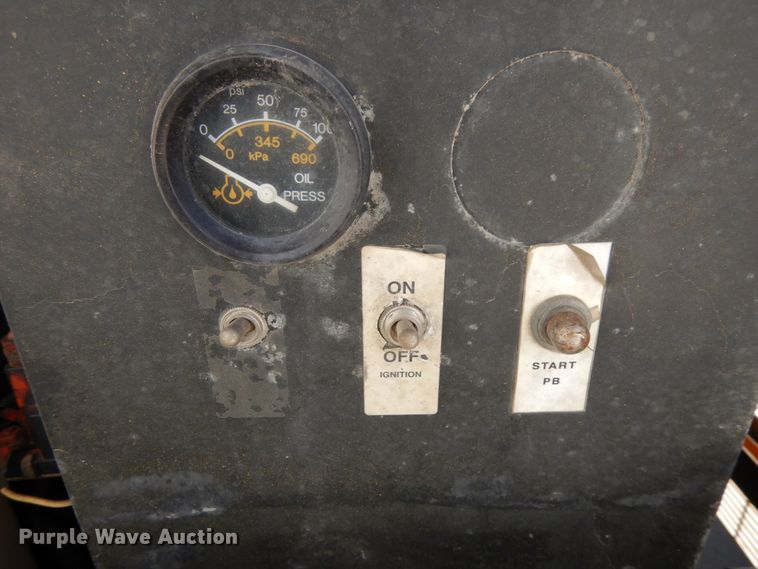 image for item DH6645 2003 Thomas Built Saf-T-Liner  school bus