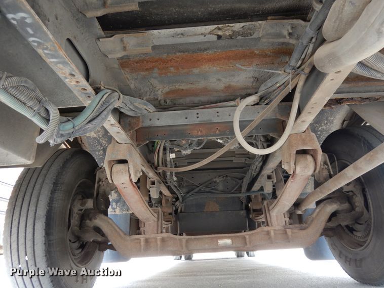 image for item DH6645 2003 Thomas Built Saf-T-Liner  school bus