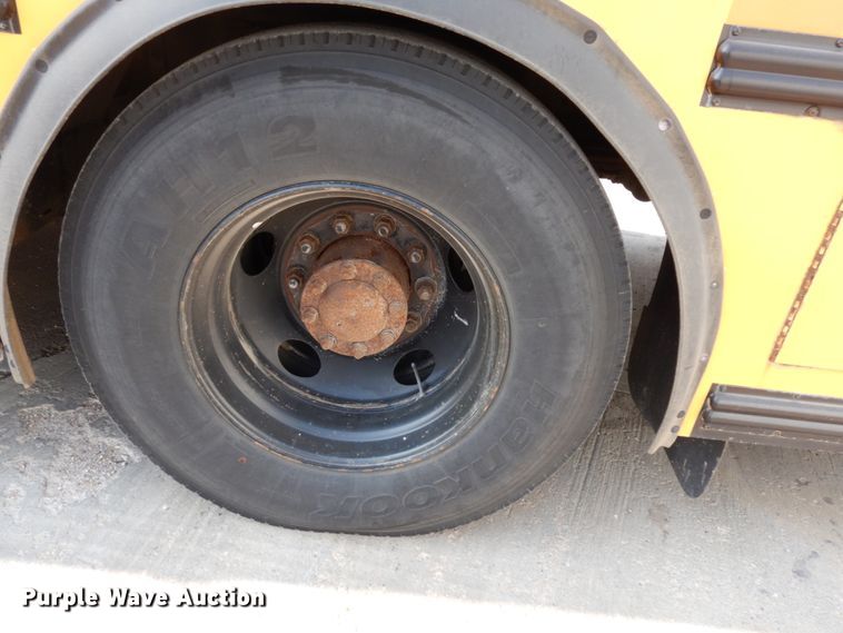 image for item DH6645 2003 Thomas Built Saf-T-Liner  school bus