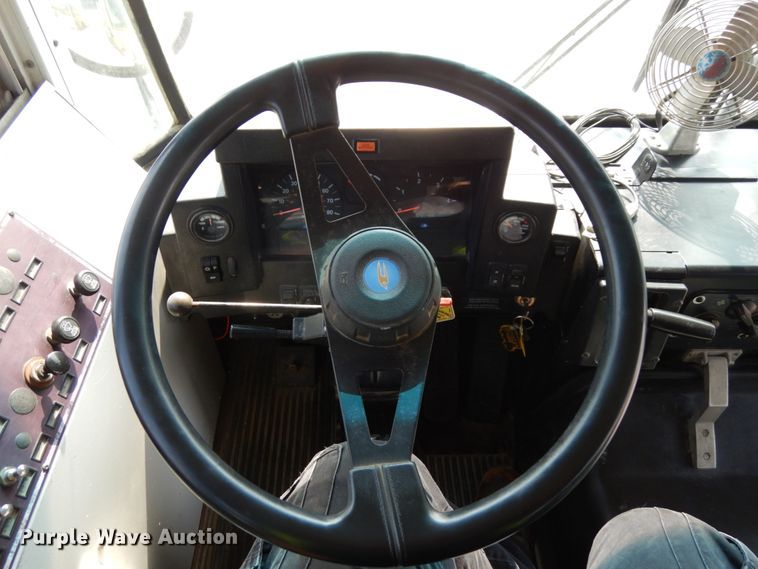 image for item DH6646 1999 Blue Bird TC2000  school bus