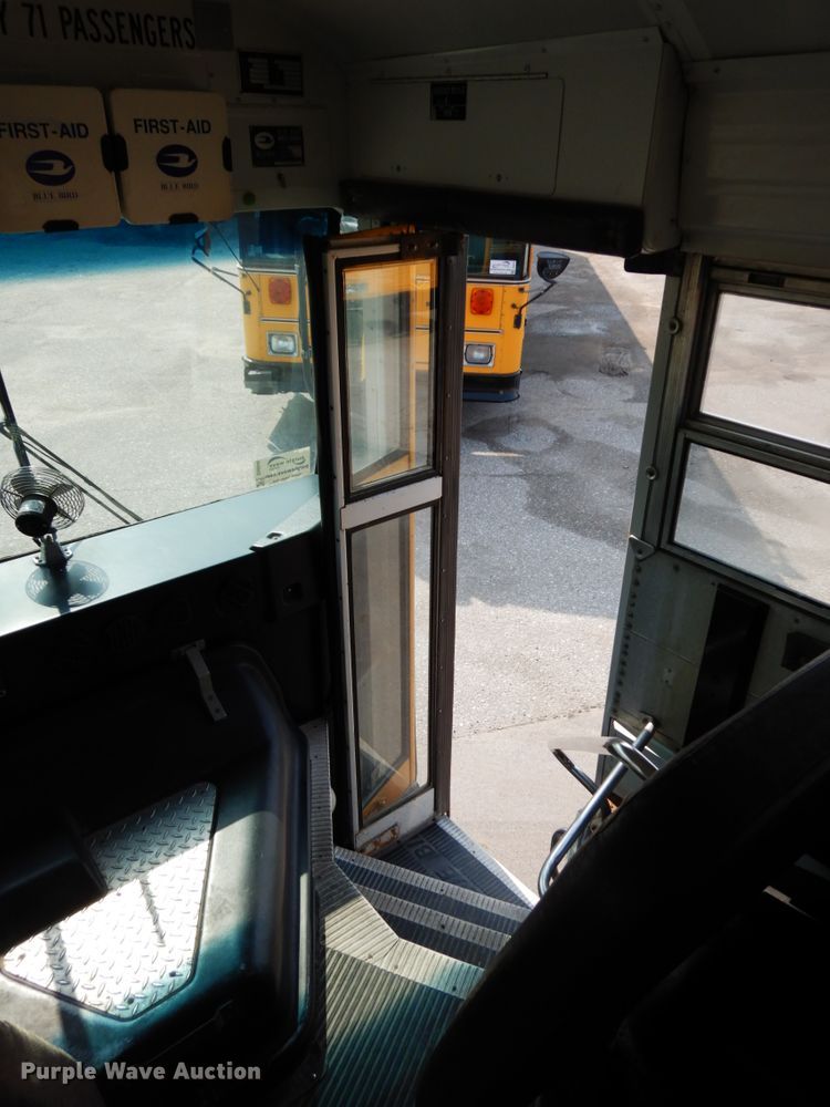 image for item DH6646 1999 Blue Bird TC2000  school bus