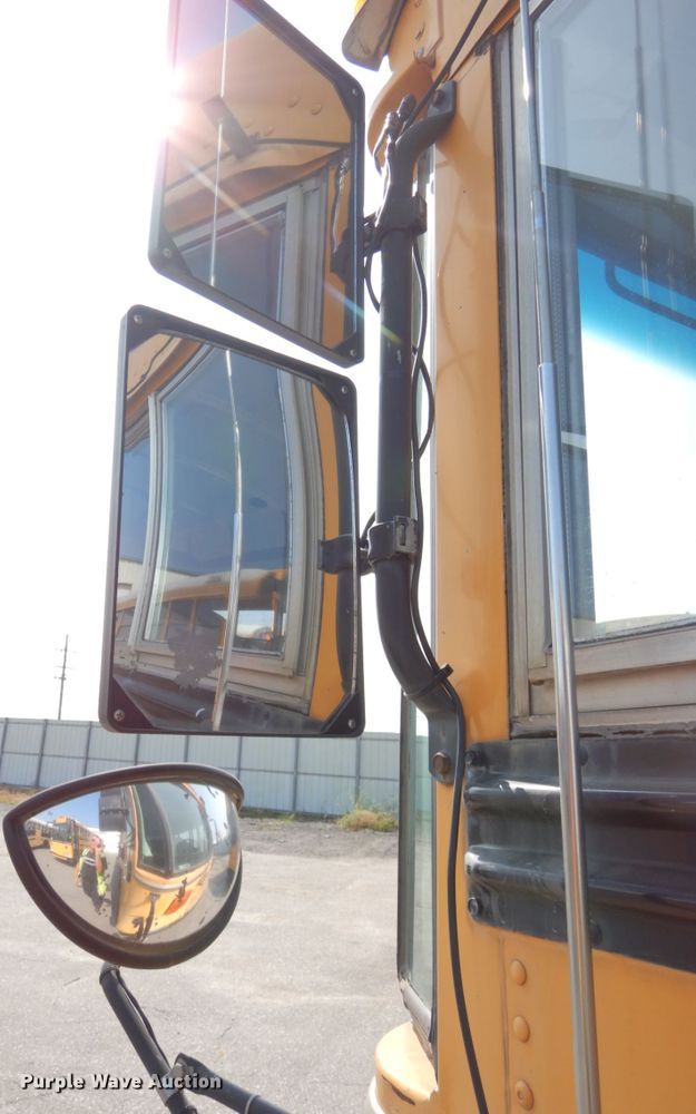 image for item DH6646 1999 Blue Bird TC2000  school bus