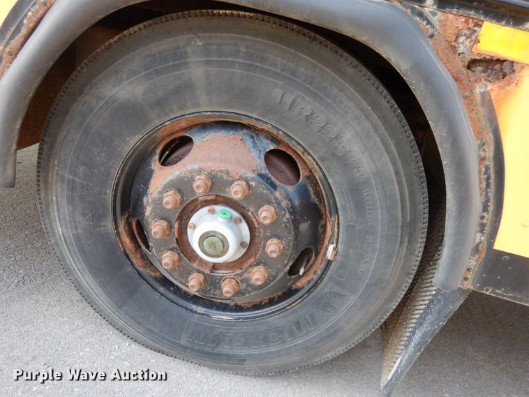 image for item DH6646 1999 Blue Bird TC2000  school bus