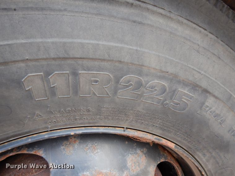 image for item DH6646 1999 Blue Bird TC2000  school bus