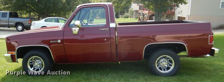 image for item DH7010 1981 GMC C1500  pickup truck