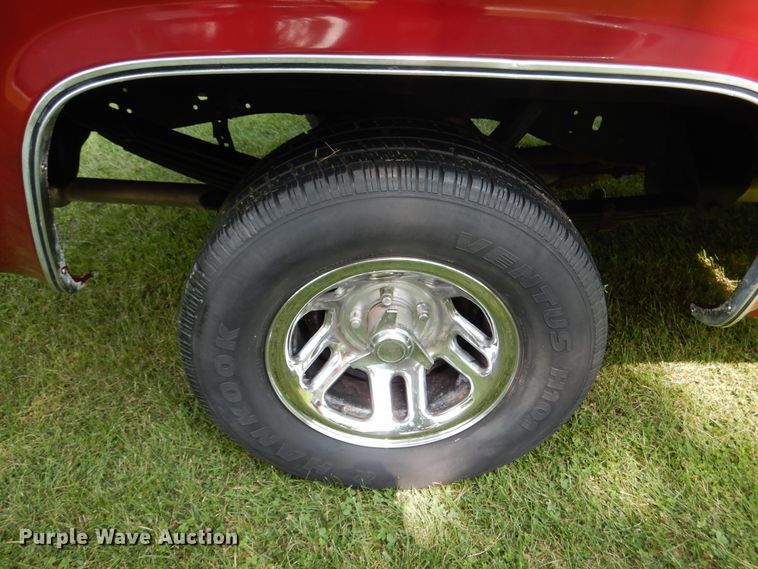 image for item DH7010 1981 GMC C1500  pickup truck