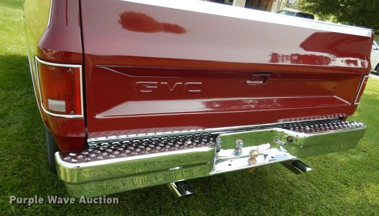 image for item DH7010 1981 GMC C1500  pickup truck