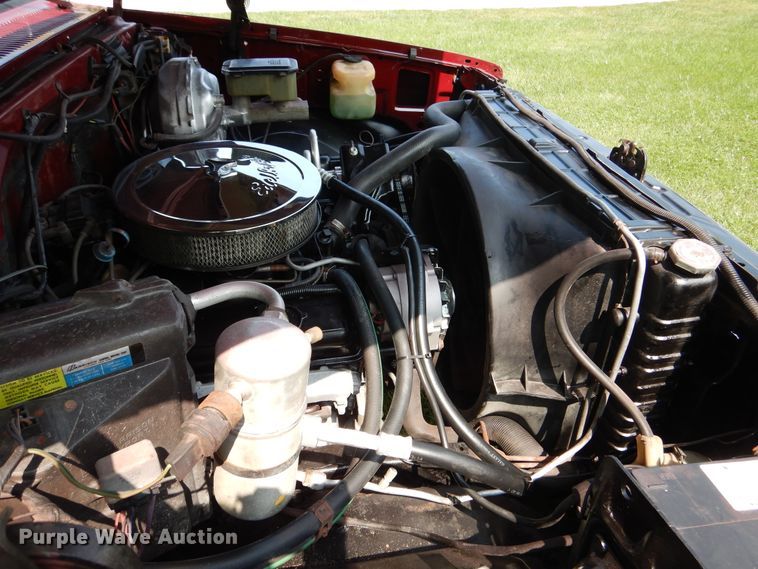 image for item DH7010 1981 GMC C1500  pickup truck