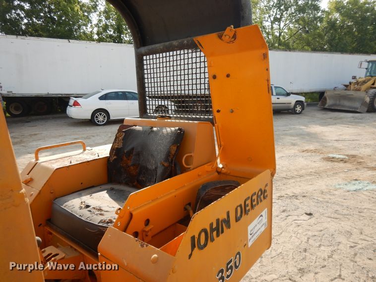 image for item DI7695 John Deere 350  track loader