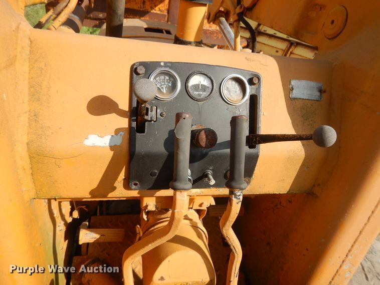 image for item DI7695 John Deere 350  track loader
