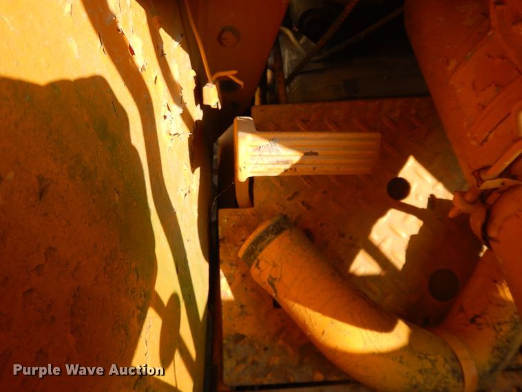 image for item DI7695 John Deere 350  track loader