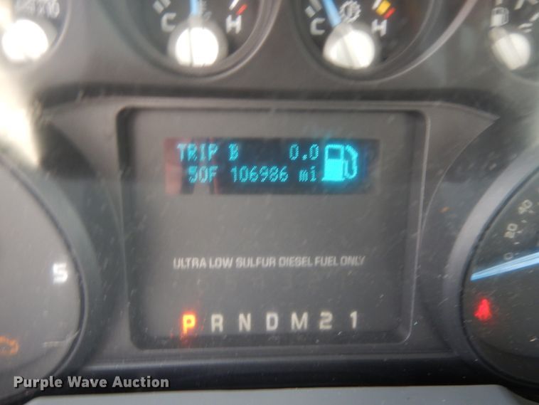 image for item DI7709 2013 Ford F550 Super Duty  flatbed truck