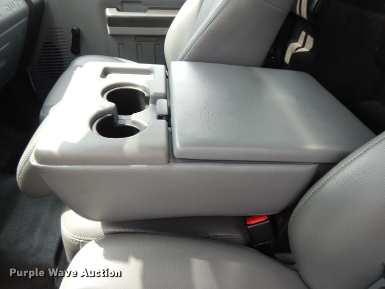 image for item DI7709 2013 Ford F550 Super Duty  flatbed truck