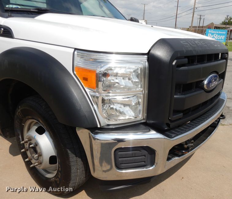 image for item DI7709 2013 Ford F550 Super Duty  flatbed truck