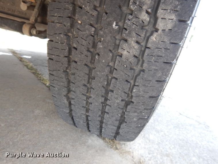 image for item DI7709 2013 Ford F550 Super Duty  flatbed truck