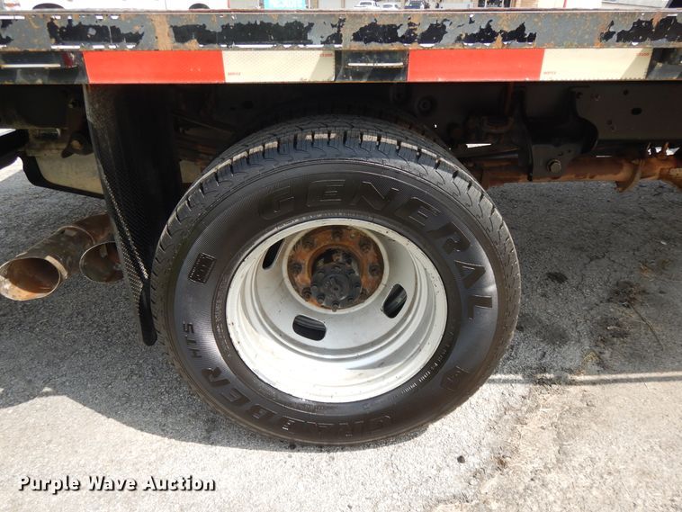 image for item DI7709 2013 Ford F550 Super Duty  flatbed truck