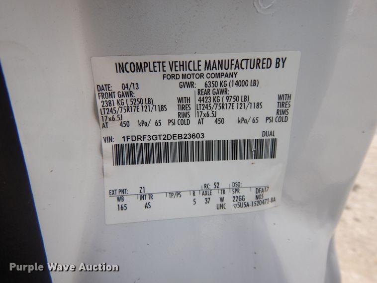 image for item DI7709 2013 Ford F550 Super Duty  flatbed truck