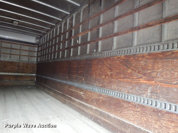 image for item DI7717 2001 Mitsubishi FUSO  box truck