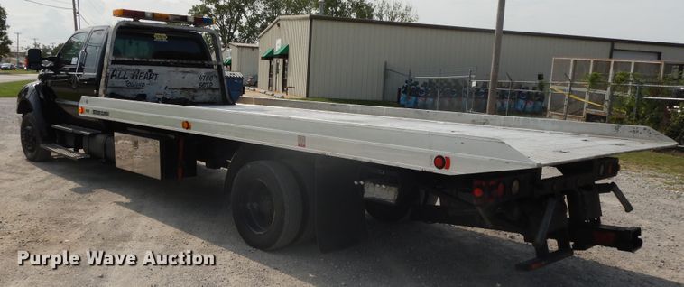 image for item DI7718 2006 Ford F650 Super Duty  rollback truck