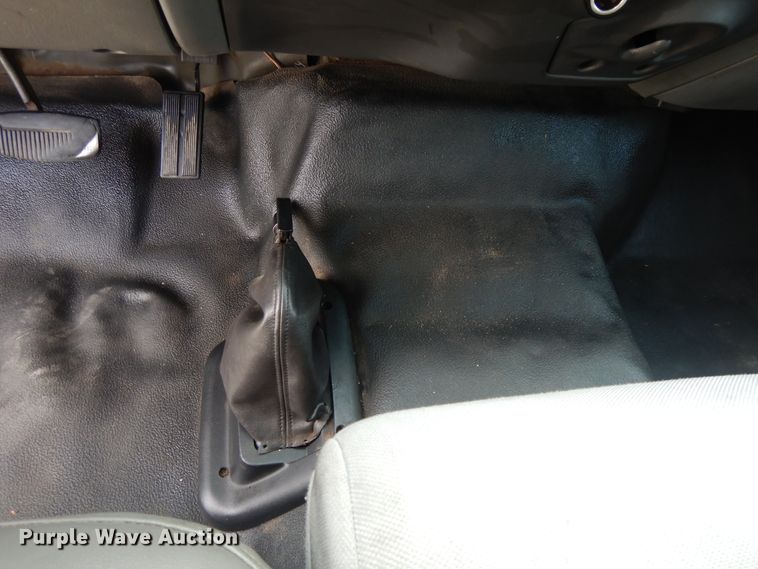 image for item DI7718 2006 Ford F650 Super Duty  rollback truck