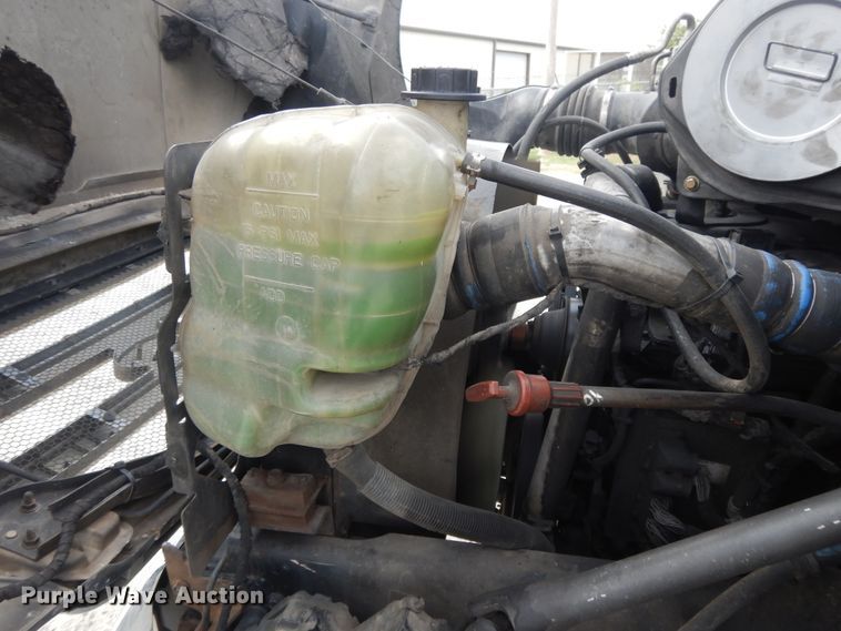 image for item DI7718 2006 Ford F650 Super Duty  rollback truck