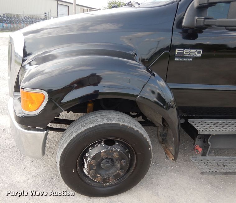 image for item DI7718 2006 Ford F650 Super Duty  rollback truck