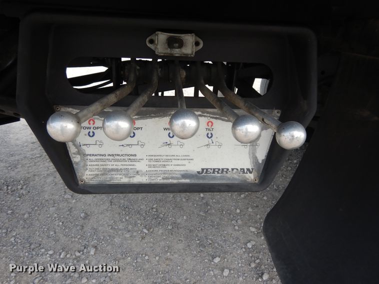 image for item DI7718 2006 Ford F650 Super Duty  rollback truck