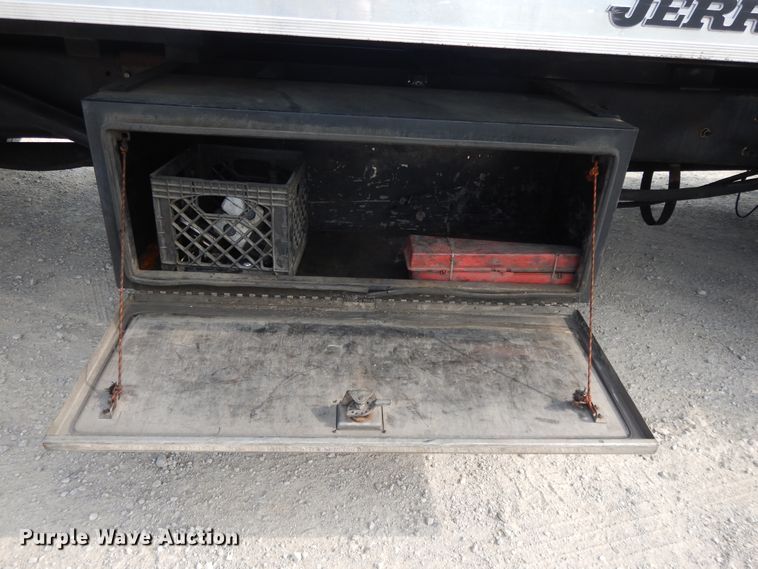 image for item DI7718 2006 Ford F650 Super Duty  rollback truck