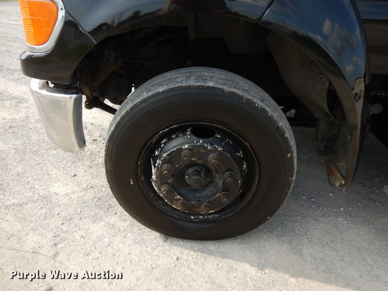 image for item DI7718 2006 Ford F650 Super Duty  rollback truck