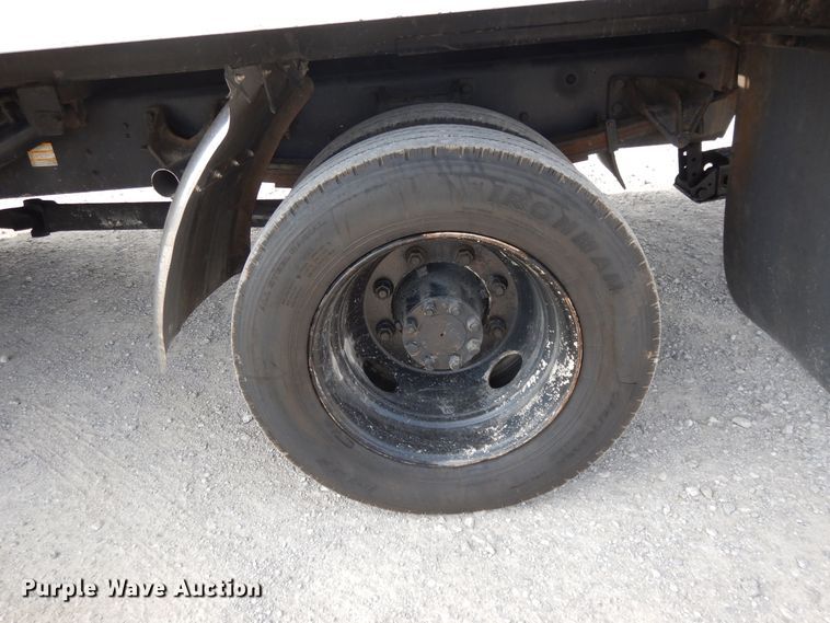 image for item DI7718 2006 Ford F650 Super Duty  rollback truck