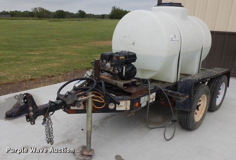 image for item DI7729 2006 Multiquip pressure washer trailer