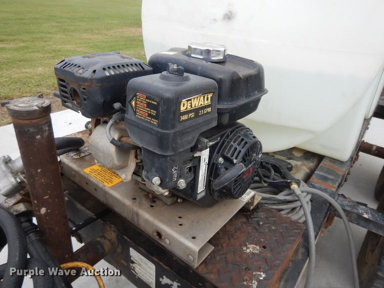 image for item DI7729 2006 Multiquip pressure washer trailer