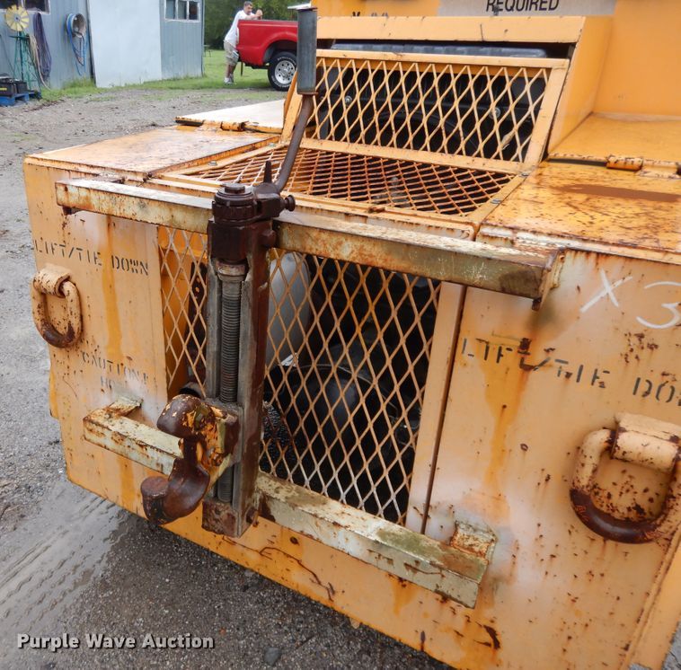 image for item DI7731 1999 Eagle TN4 tug