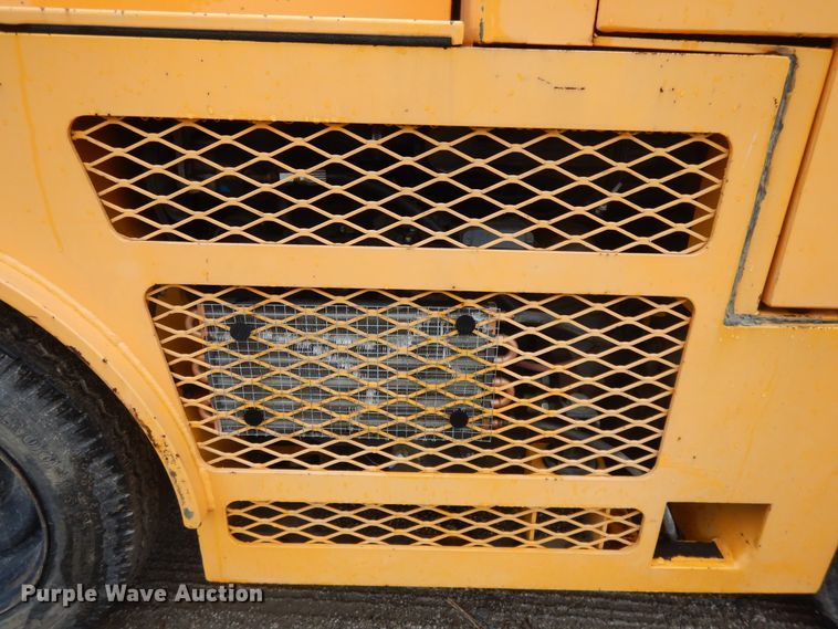 image for item DI7731 1999 Eagle TN4 tug