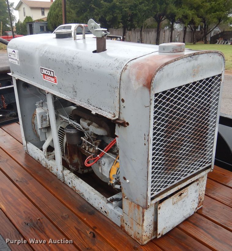 image for item DJ1058 1969 Lincoln Redface SA200 welder