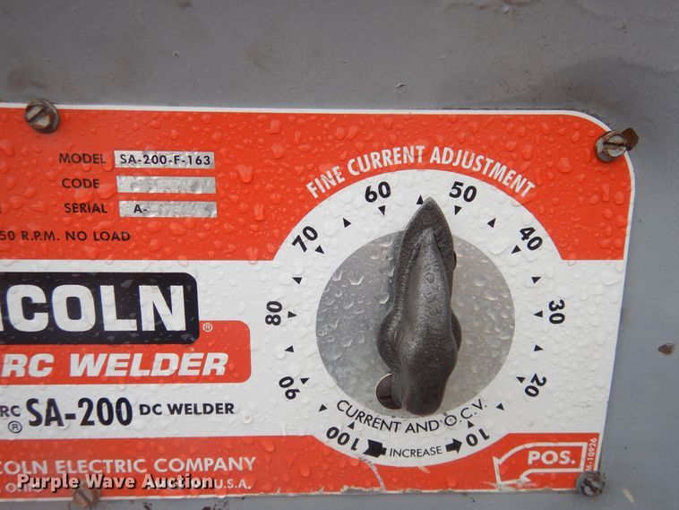 image for item DJ1058 1969 Lincoln Redface SA200 welder