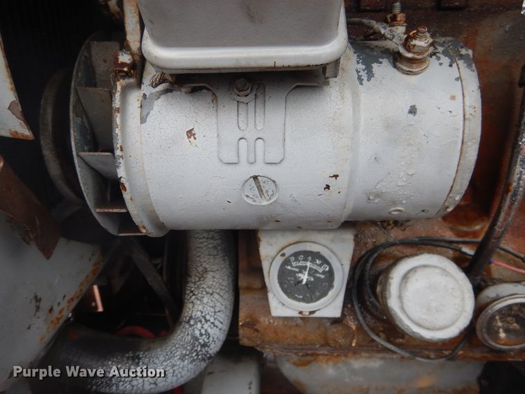 image for item DJ1058 1969 Lincoln Redface SA200 welder