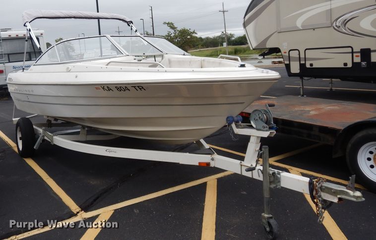 image for item DJ4486 1999 Bayliner Capri  boat