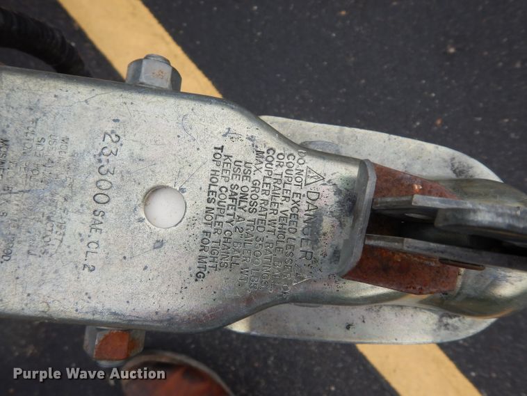 image for item DJ4486 1999 Bayliner Capri  boat