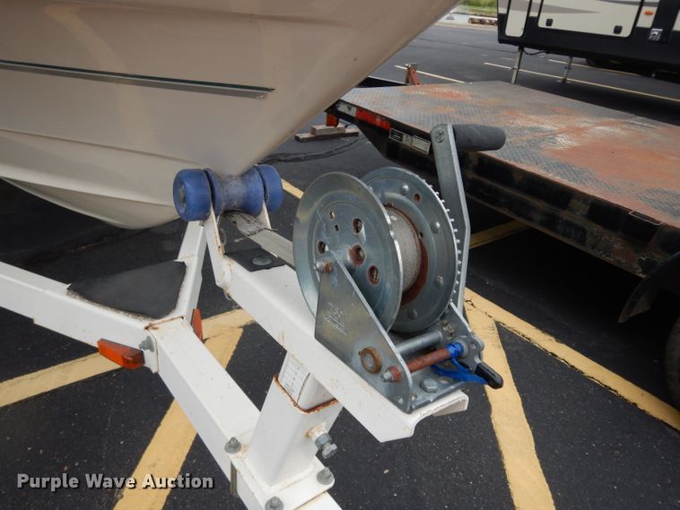 image for item DJ4486 1999 Bayliner Capri  boat