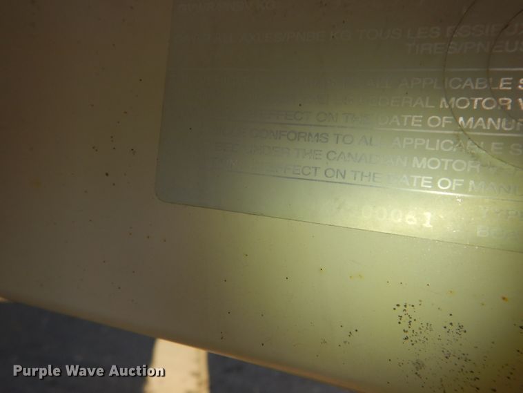 image for item DJ4486 1999 Bayliner Capri  boat