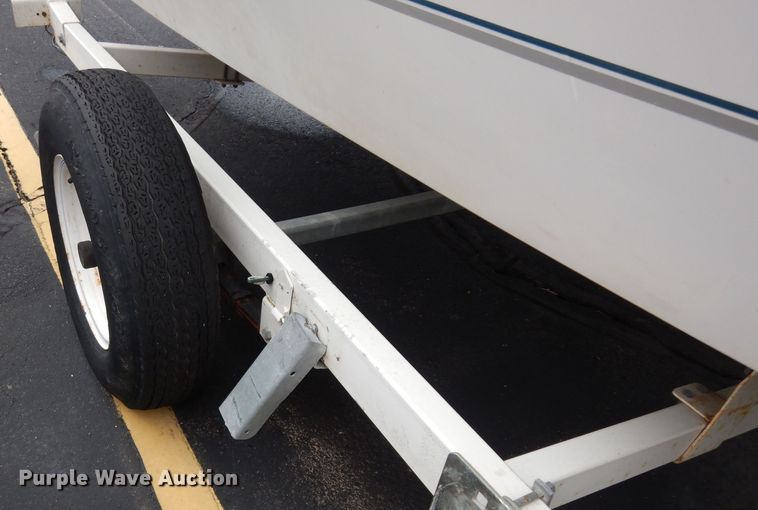 image for item DJ4486 1999 Bayliner Capri  boat