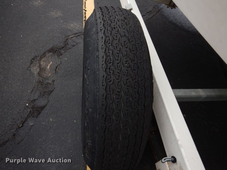 image for item DJ4486 1999 Bayliner Capri  boat