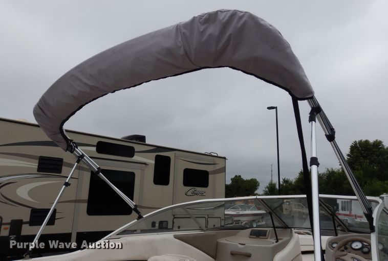 image for item DJ4486 1999 Bayliner Capri  boat